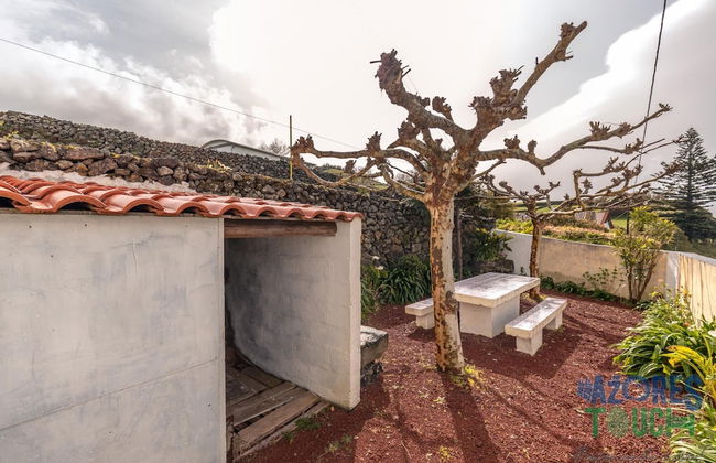 Casa do Tio Jos in Doze Ribeiras - Photo 1