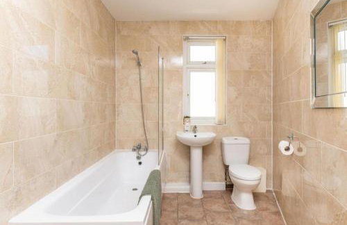 Leeds Beautiful Home - Parking - Yorksha Property - Foto 37