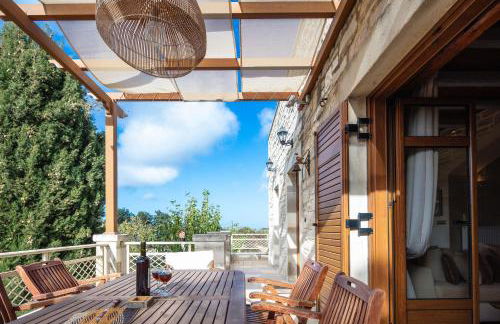 Saridakis Villa, Multi-Generational Escape & Pool, By ThinkVilla - Foto 26