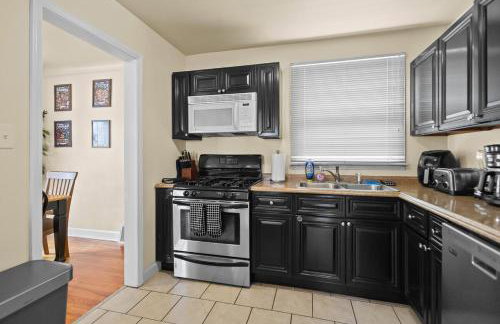 Game House in Royal Oak with Tiki Hut Dog Friendly - Foto 14