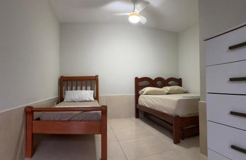 Orla 500 - Casa inteira 15 pessoas - Com Piscina - 500 Metros da Praia - Churrasqueira e muito mais - Foto 24