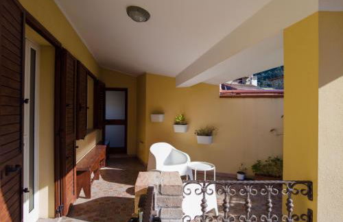 Attic With a View - Foto 18