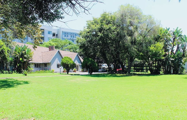 Remarkable 1-bed Apartment in Sandton - Photo 8