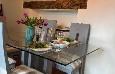 Church View a first floor apartment in the heart of historic Topsham - Foto 10