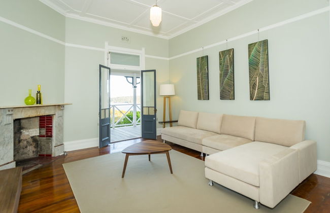 Royal National Park Cottages - Photo 11