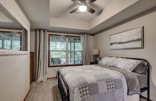 Rural 6 bedroom cabin - With a Hot Tub! - Foto 41