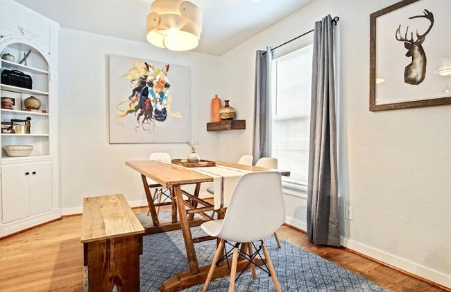 Modern Rustic 3 -bedroom 2 Bathrooms Carport - Photo 11