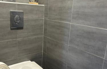 L'ESTIVALIERE - Golfe Juan - Confortable T3 vue mer - climatise et garage ferme - Photo 13