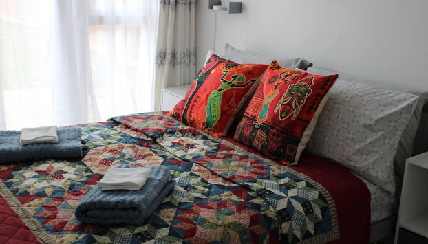 Apartment - Sleeps 4 - Garden - Parking - Foto 2, Imagen principal