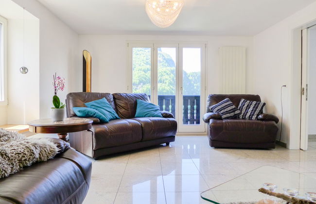 4 bedroom House in Brienz with garden and terrace - Photo 3