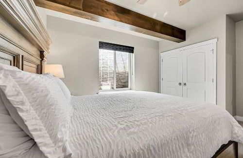 Modern 5BR/3BA Luxury Home|Movie Nights & Comfort - Foto 40