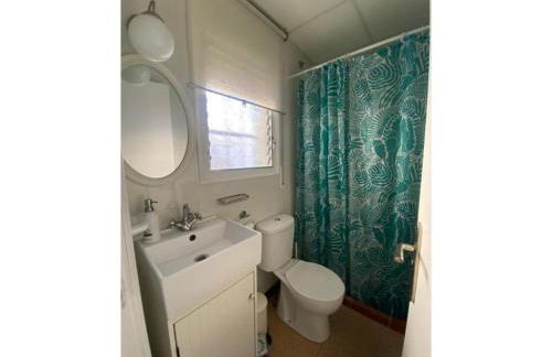 Lola's Beach House - Photo 9