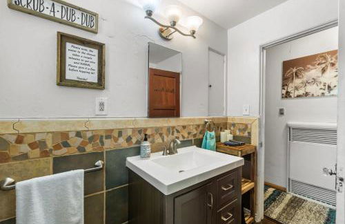 Bungalow Downtown Easy Airport Access Family Friendly - Foto 22