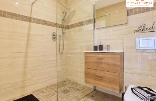 City Centre - HPC links - 5 - Parking By Hinkley Homes Short Lets & Serviced Accommodation - Foto 15