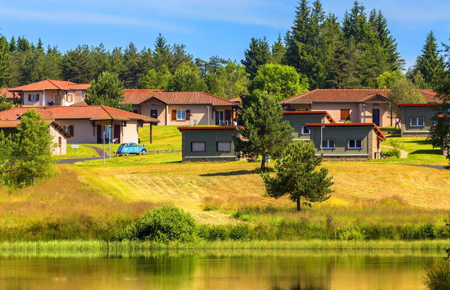 Village de Vacances Azureva Fournols - Foto 1