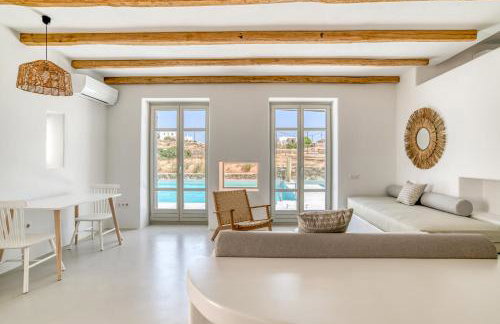 Lil Paros Luxury suites - Photo 34