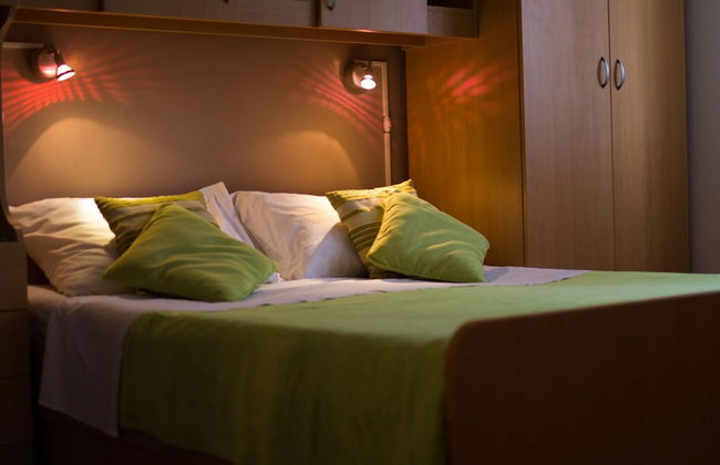 Refined and Timeless Krk Apartment With Terrace - Photo 6