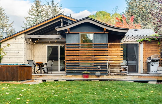 Riverfront Bend by Avantstay Private Dock Kayaks Large Yard w Views Hot Tub - Foto 26