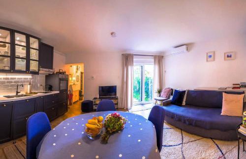 Number 28 Boutique Apartment - Photo 21