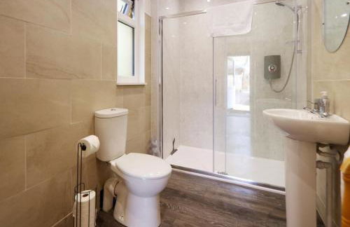 Fun holiday lodges in historic walled garden near Falkirk, Heart of Scotland Holidays - Foto 20