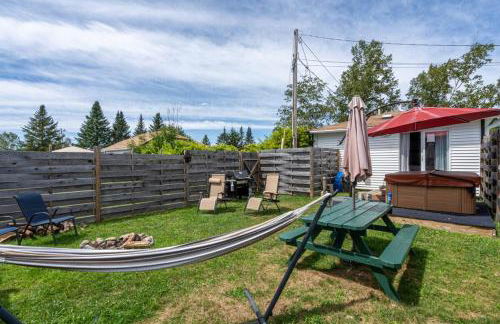 Relax with mountain views & a hot tub #5 - Foto 7