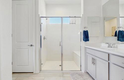 Bright desert oasis with hot tub and grill, shared pool and tennis in 55 plus community - Foto 16