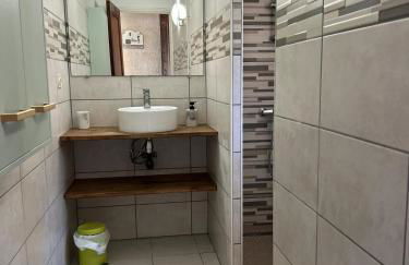 La Madrague Waterfront Cottage - Foto 11