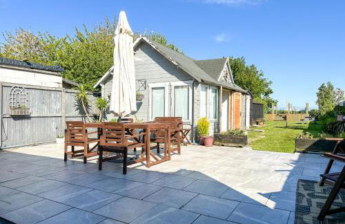 Modern Family Home near Reculver - Sleeps 8 - Pets Friendly! - Photo 41