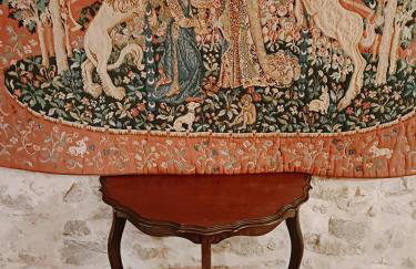 Chateau-une - a Beautiful historic medieval holiday rental. - Foto 37