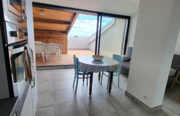 Sur le toit de Mèze - Foto 2