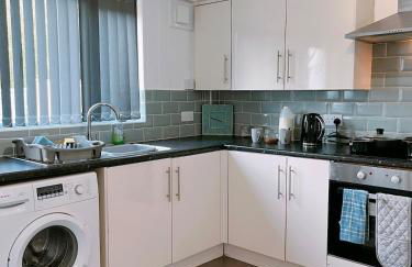 Modern 3-bed house with parking - Chorley Near M61 - Foto 37