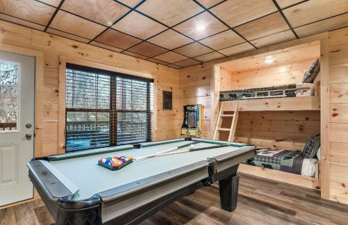 Mountains r Calling, Cozy Hideaway, King Beds, Hot-Tub, Arcade, EV Ready - Foto 28