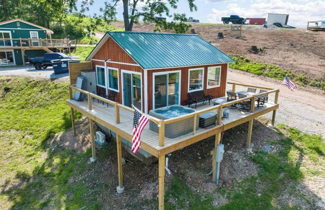 Romantic Lake Haven - Couples' Cabin - Foto 1