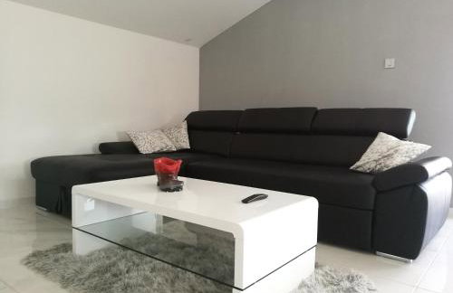 Premium Two-bedroom Apartment - Photo 21