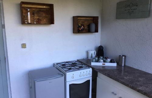 Charming 2-Bed Cabin in Domfront-en-Poiraie - Foto 16