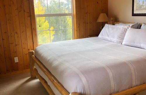 How would it feel to live close to the wildlife in a peaceful cozy cabin - Foto 10