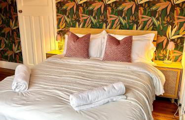 Silkwood House - Photo 6