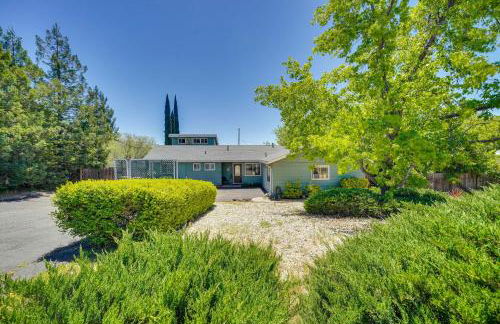 Auburn Cottage with Patios and Garden - 3 Mi to Town! - Foto 29