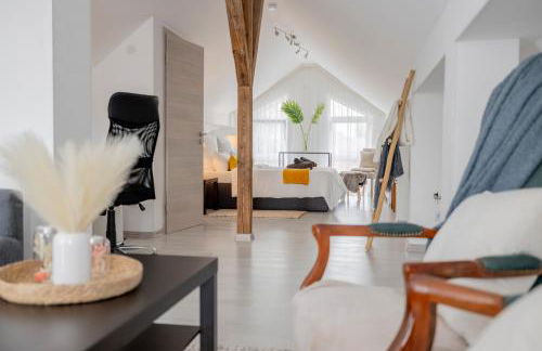 Gelbe Koffer - Große Design-Maisonette in Schiffweiler - Nähe See & Wald - 2 Parkplätze - Self-Check-in - bis 6 Pers - Foto 17