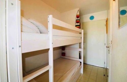 Les Capitelles Bord de plage avec grande piscine - Vue montagne - Balcon - Photo 4