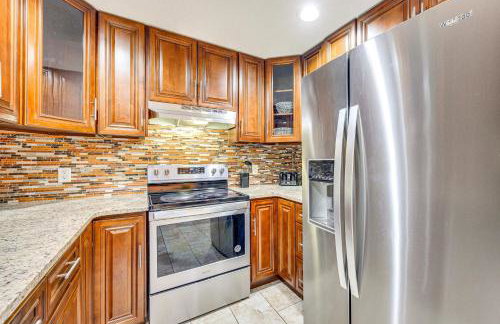 Covered Deck, Large Yard! Pet-Friendly Jax Escape! - Foto 11