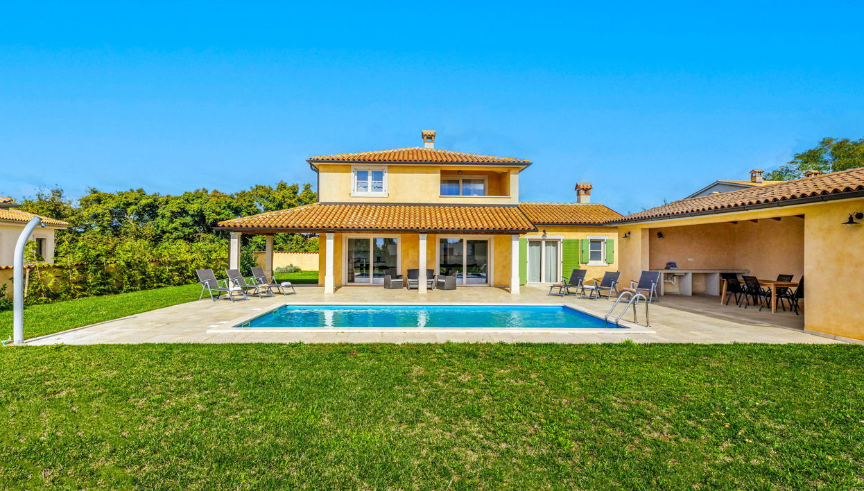 Flori - Foto 1, House