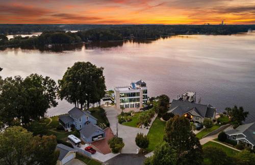 The Glass Mansion w/Optional Boat Rental - Foto 80