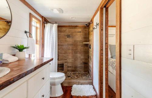 Serene Vineyard•Deck, Pickleball, Views~ Near Town - Foto 10