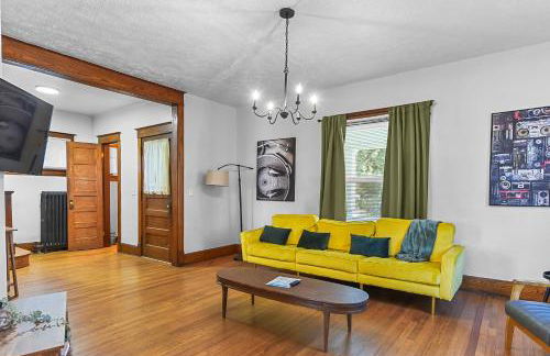 Luxury Midtown Home with Historic Charm - Foto 12