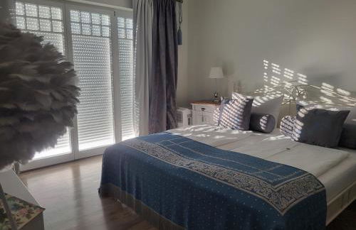 BALTHAZAR IPHOFEN, ohne Frühstück, nähe MARKTPLATZ, KNAUF GIPS KG und ConneKT, Weingut Wirsching, TV mirroring 55" Zoll, Wifi, mit Garten & Terrassen - Foto 5