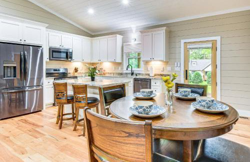 Sip, Hike and Explore Clayton Quiet Tiger Retreat - Photo 1