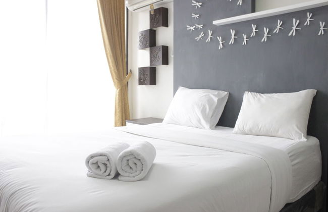 Modern & Contemporary Studio At Beverly Dago Apartment Near Itb - Photo 1