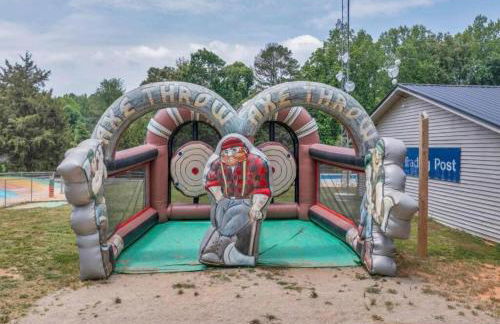 Modern 2BR Aparment near NC ZOO w Parking - Foto 67