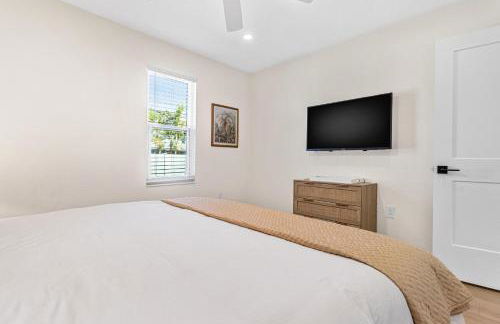 Madeira Beach House Fall Special! Private Heated Pool & Steps to Beach! - Photo 15